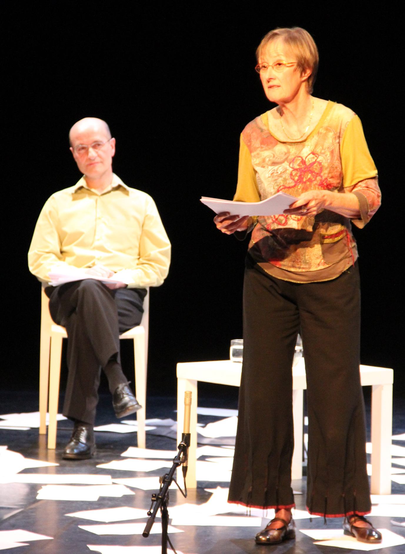 Debout : Elisabeth Bollinger, assis : Claude Gélébart En écho